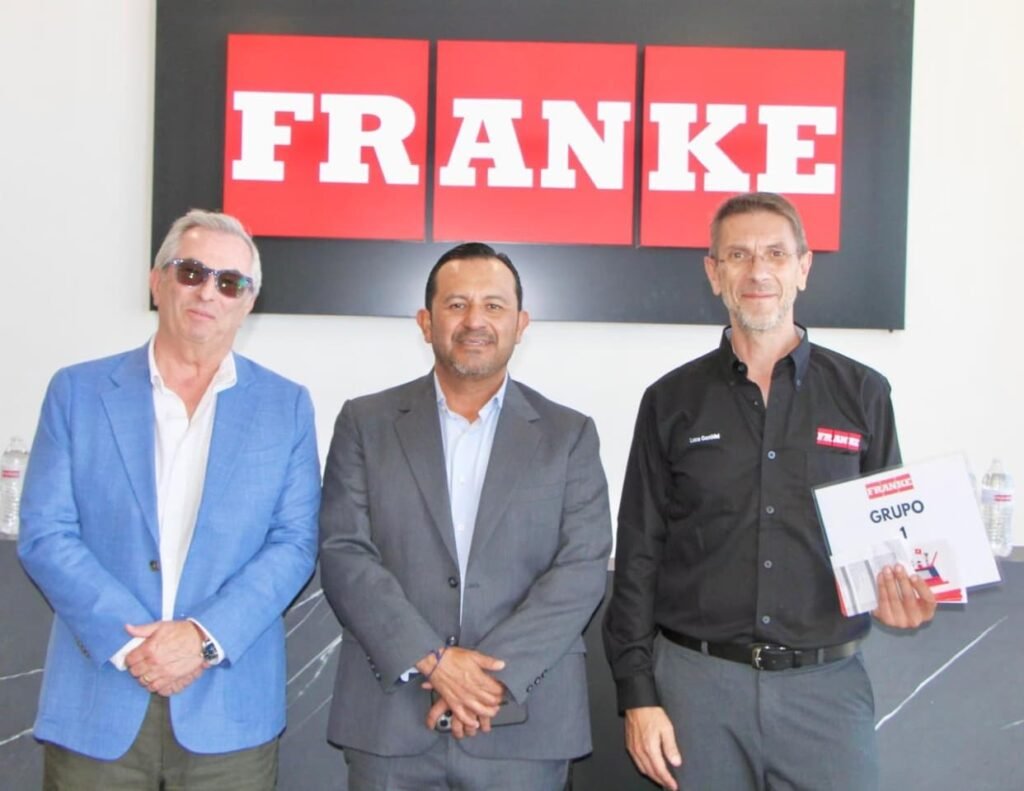 517585299 1040112304902747 5012877748217615424 n