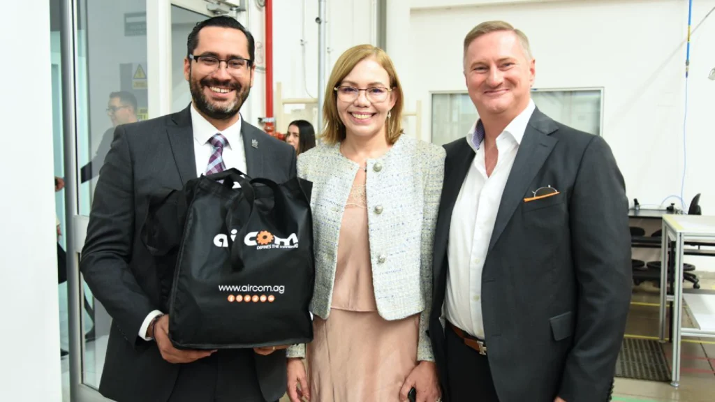 Aircom group inaugura su primera planta en méxico 3