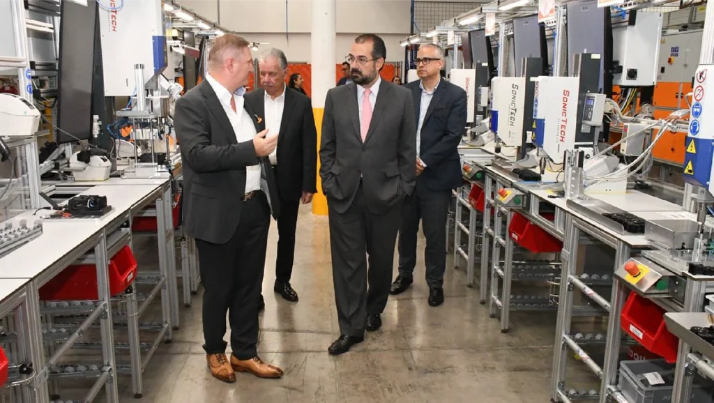 Aircom group inaugura su primera planta en méxico 4