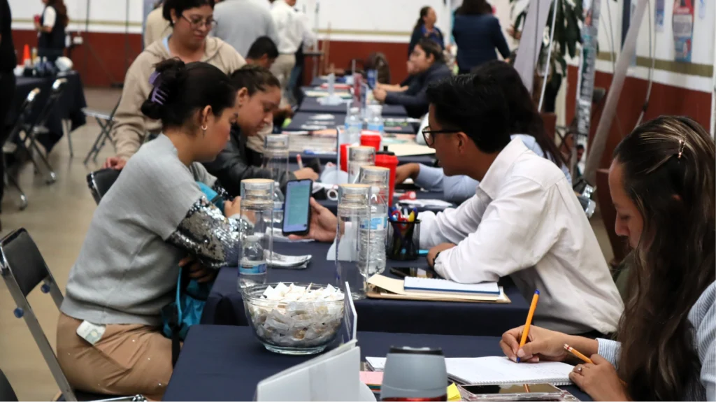 Enlace laboral ofrecen 500 oportunidades laborales a migrantes guanajuatenses
