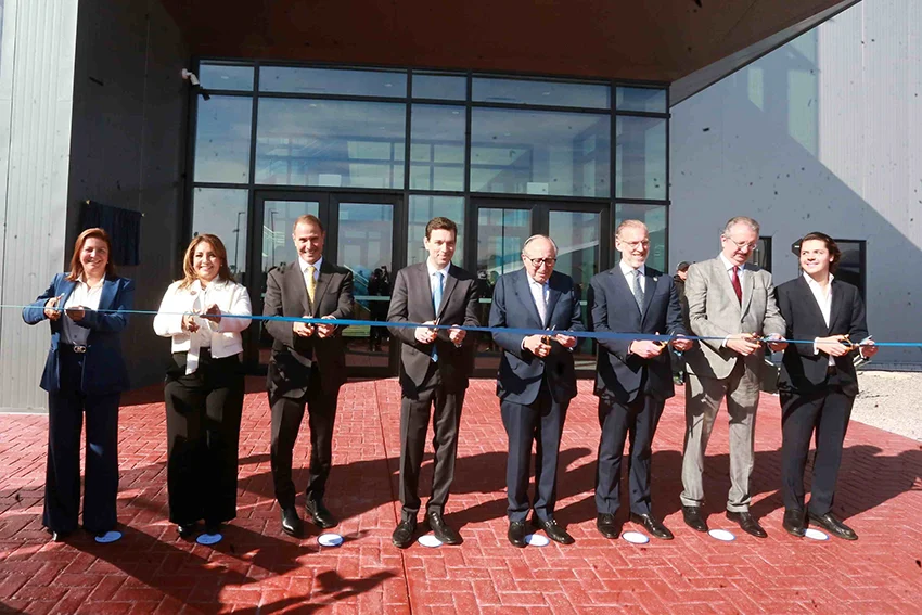 Abbott inaugura planta de producción en Querétaro