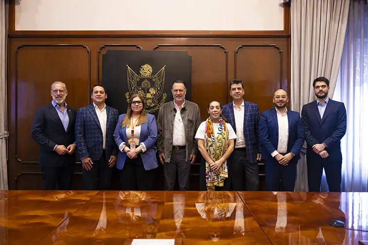 Tiendas Bara anuncia inversión de mil millones de pesos en Querétaro