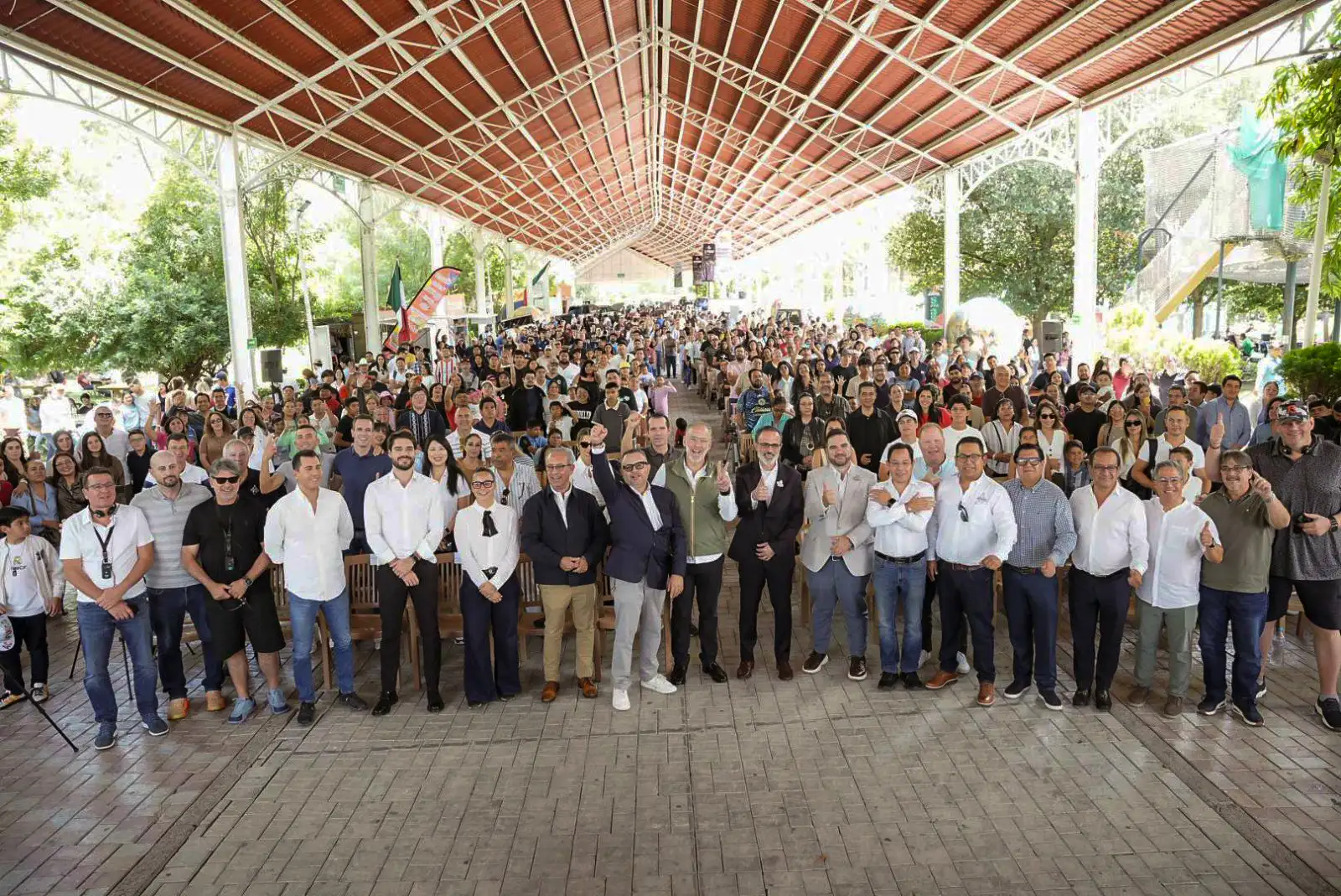 Martinrea celebra 25 aniversario de operaciones en Querétaro