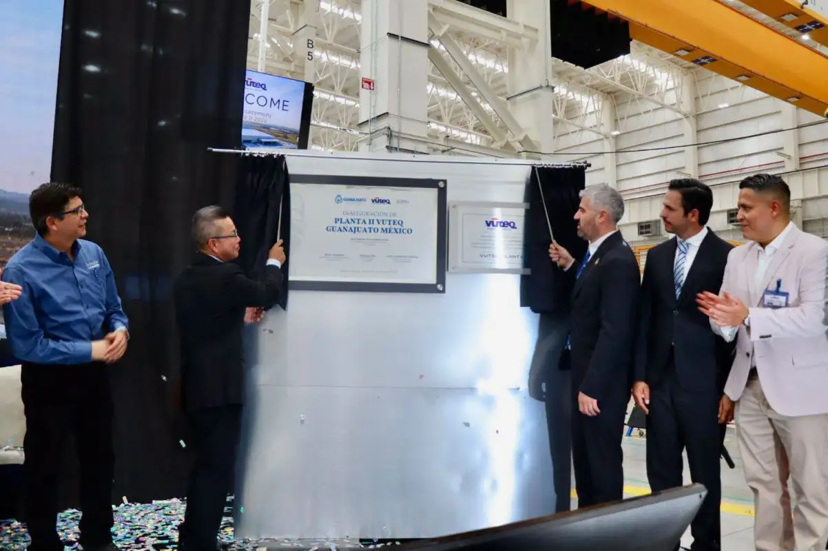 VUTEQ inaugura segunda planta en Guanajuato para producir componentes de la Toyota Tacoma